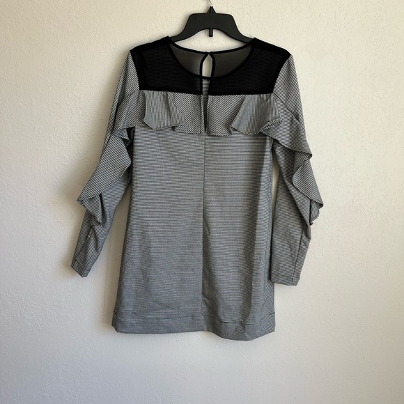 BCBGeneration Black and White Ruffled Long Sleeve Mini Dress Women’s XS Preppy - Picture 2 of 5